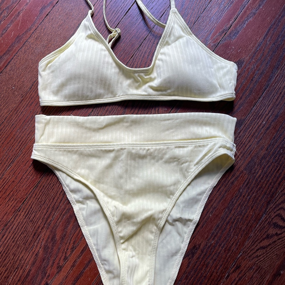 Shein yellow bathing suit. Medium. New